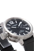 UB832335